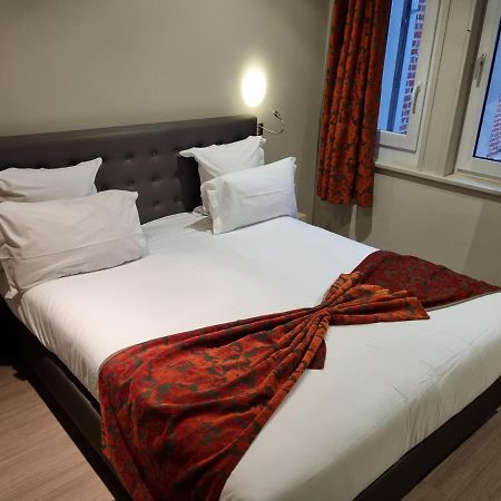 Hotel La Terrasse Douai Esterno foto